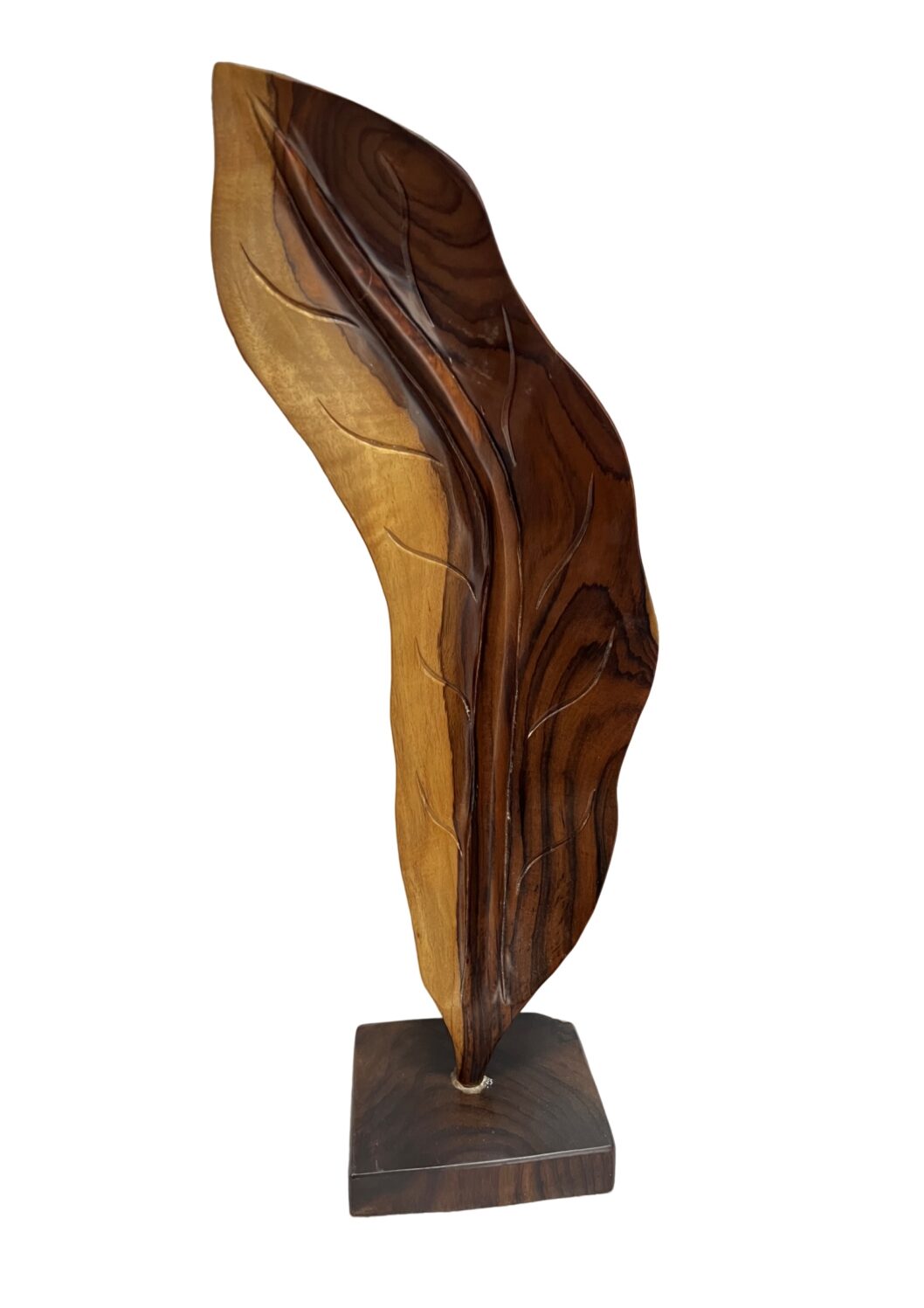 Standing Carved Leaf
